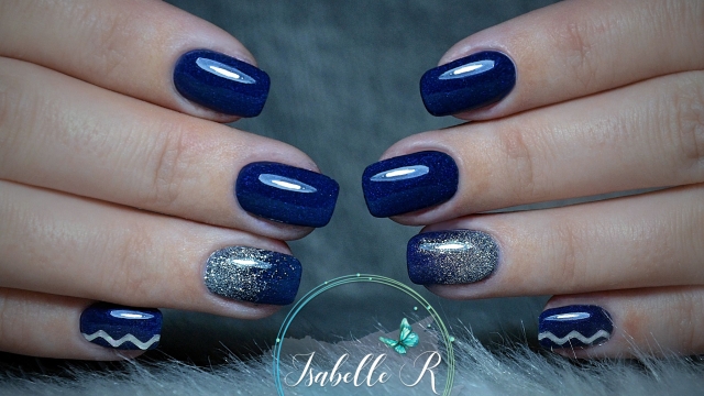 Shining Spotlight: The Glamorous World of SNS Nails