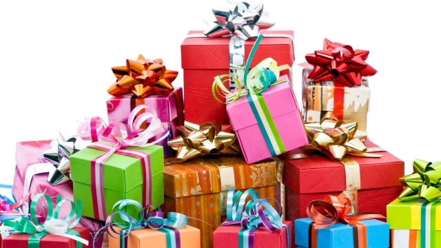 The Ultimate Holiday Gift Guide: Find the Perfect Presents for Everyone on Your List!