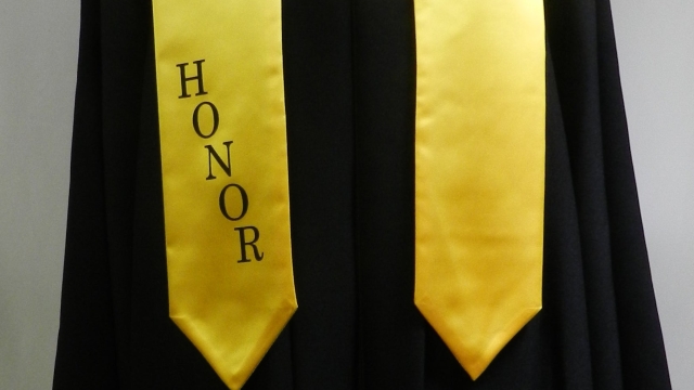 Striking Graduation Stoles: The Perfect Accessory for a Memorable Milestone